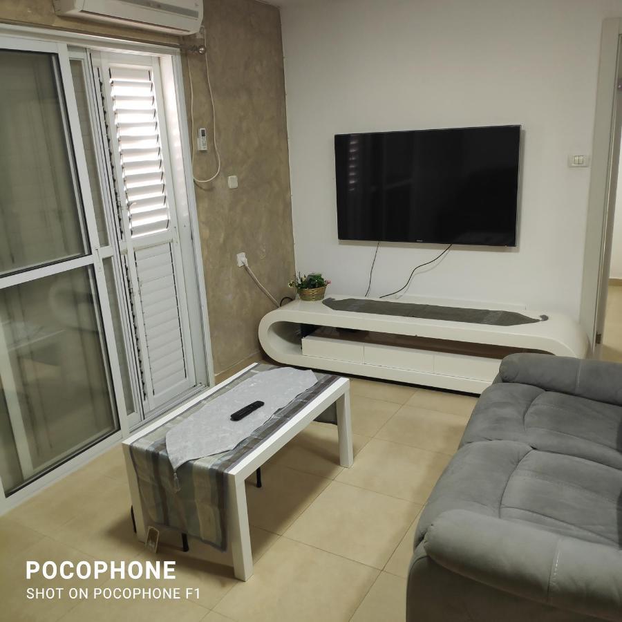 Appartement סוויטה של אלון à Arad Extérieur photo